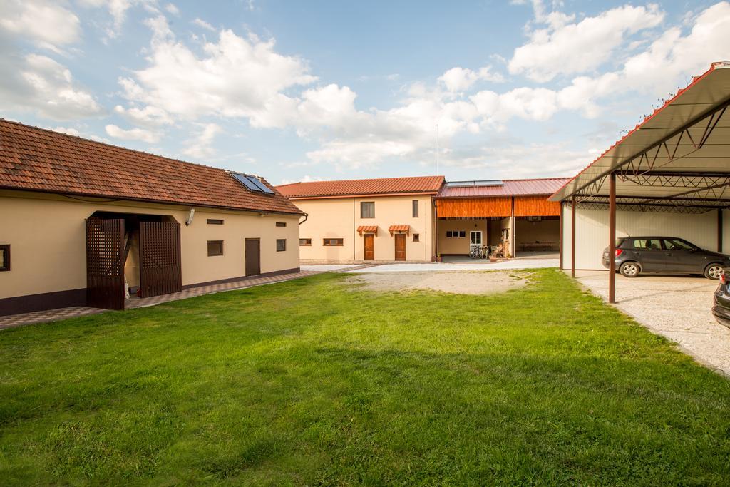 Pensiunea Dor De Casa Pestenita Dış mekan fotoğraf
